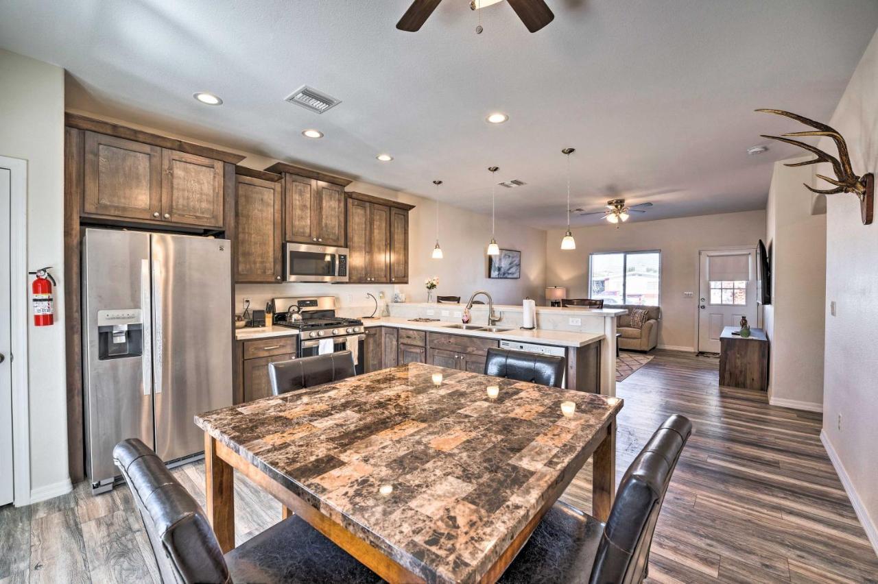 Pet-Friendly Retreat - 1 Block To Colorado River! Bullhead City Extérieur photo