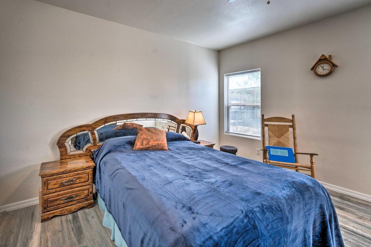 Pet-Friendly Retreat - 1 Block To Colorado River! Bullhead City Extérieur photo