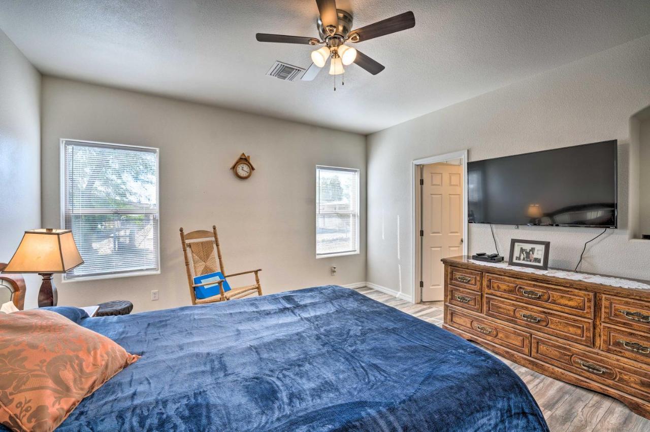 Pet-Friendly Retreat - 1 Block To Colorado River! Bullhead City Extérieur photo